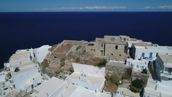 Village of Seralia at near Kastro Sifnou on the island of Sifnos in the Cyclades alt