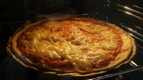 Cook a Frozen Pizza in a Oven