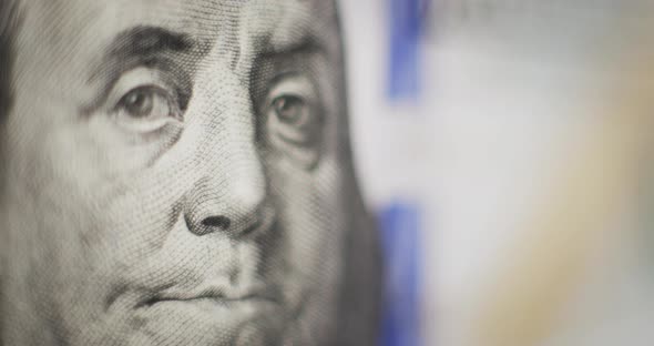 100 dollars USA macro