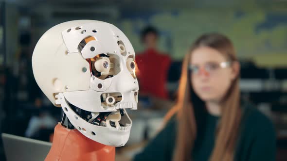 A Humanoid Moves Its Tongue alt