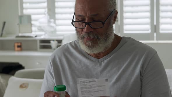 Mature man at home alt