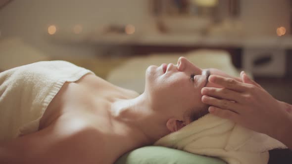 Wellness Health Care Body Massage Spa Concept alt