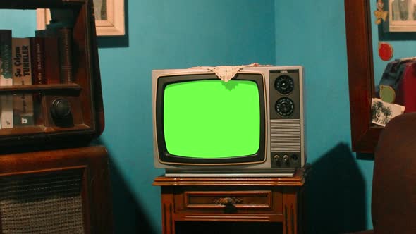 Vintage TV Green Screen
