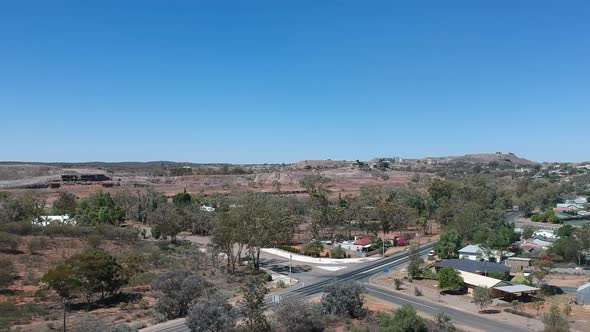 Rising above Broken Hill, the first heritage listed city in the Australian outback alt