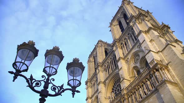 Antique Streetlight and Notre-Dame Cathedral, Sightseeing in Paris, France alt