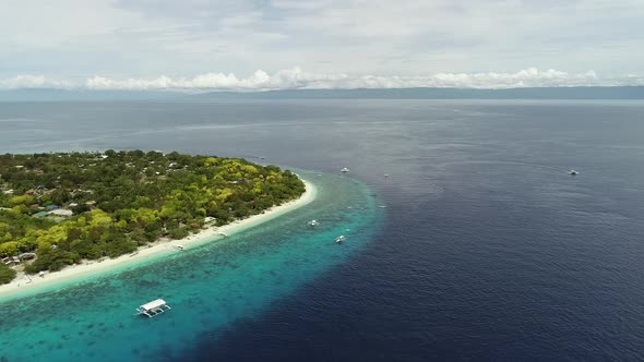 Aerial view of Balicasag Island, Philippines. alt