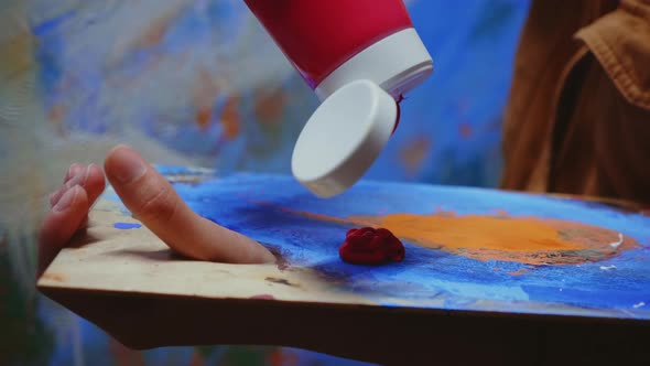 Oil Paint on Palette alt