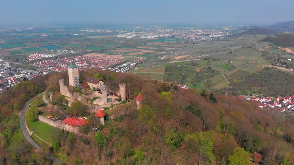Beautiful top view of the Starkenburg castle in the German city of Heppenheim. alt