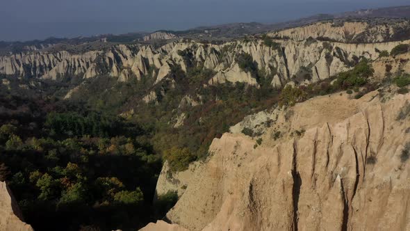 Mountain Pyramids alt