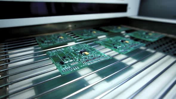 Surface Mount Technology (Smt) alt