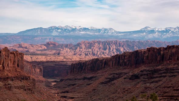 Time lapse zoom looking towards the La Sal Mountains in Moab alt