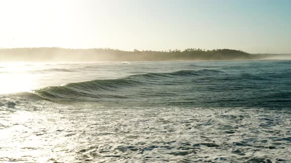 Large waves on a tropical coastline