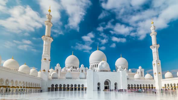 Sheikh Zayed Grand Mosque Timelapse Hyperlapse Located in Abu Dhabi Capital City of United Arab alt