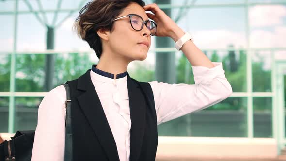 Colleagues Greeting Giving Highfive Smiling Speaking Business Centre Background alt