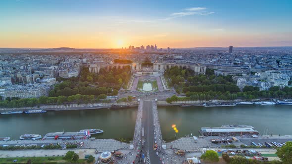 Sunset Over Trocadero Timelapse with the Palais De Chaillot Seen From the Eiffel Tower in Paris alt