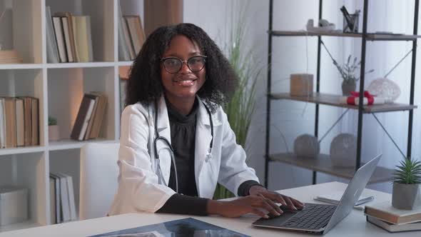 Confident Doctor Preventative Care Woman Hospital alt