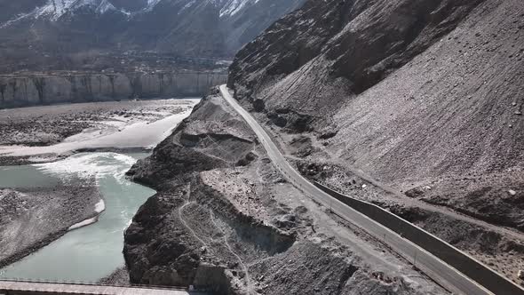 View on the new silk road or Karakoram highway, This highway is the friendship project offered by Ch alt