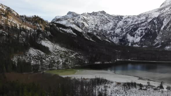 Beautiful Winter Landscape on the Lake Offensee in the Mountains in Upper Austria Salzkammergut alt
