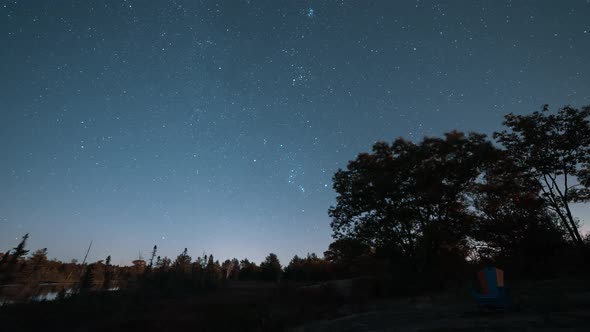 Winter sky costellations Orion & Pleiades dance across the dark skies of Torrance Barrens Dark-Sky P alt