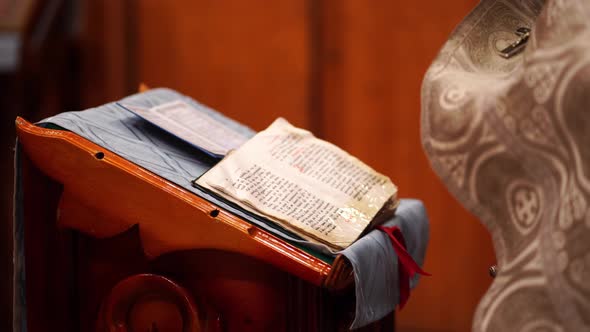 Lectern is a Stand for Icons and Books alt