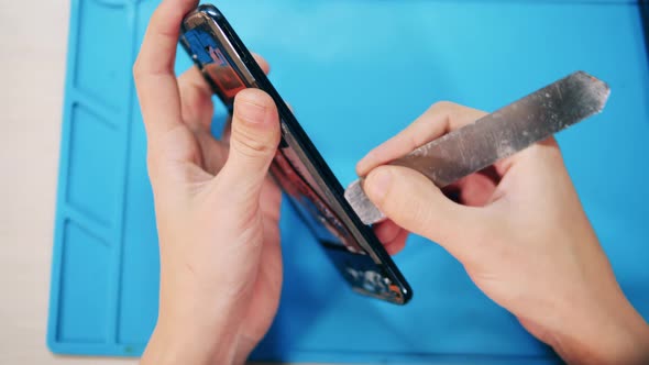 Closeup Mobile Device Body Frame Teardown alt