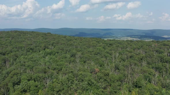 Annapolis Rock - South Mountain - Washington County, Maryland - Dolly Out - Aerial alt