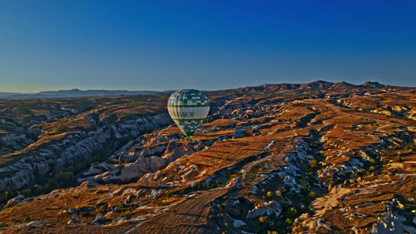 The Great Tourist Attraction of Cappadocia  Balloon Flight alt