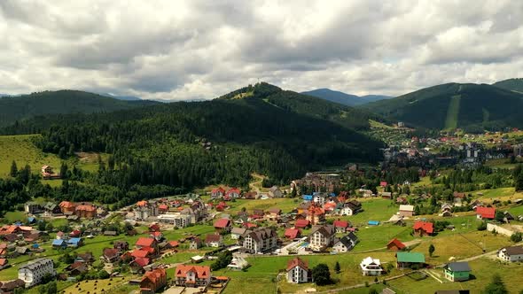 Aerial Timelapse of Bukovel alt