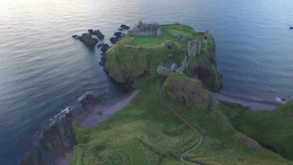 Aerial view of the Dunnottar Castle alt
