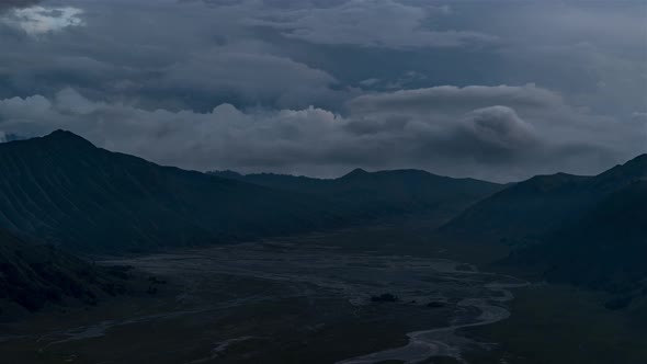 Bromo Tengger Semeru National Park, Indonesia, Timelapse - The crater of the volcano alt