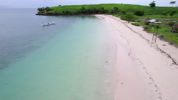 Pink Beach Lombok alt