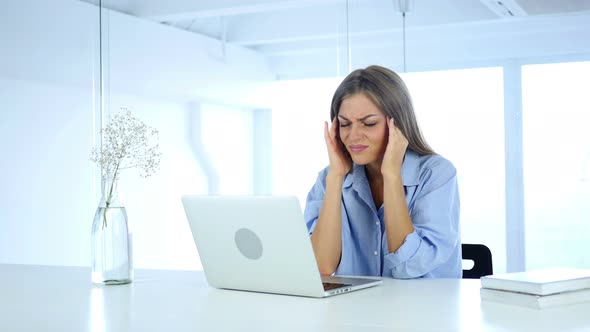 Headache, Frustrated Creative Designer Woman at Work alt