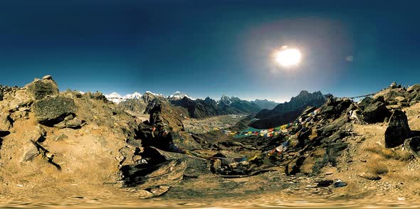 360 VR Gokyo Ri Mountain Top alt