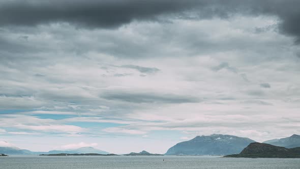 Alesund Islands Norway alt