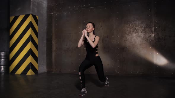 Occupation in the Gym Beautiful Sportswoman alt