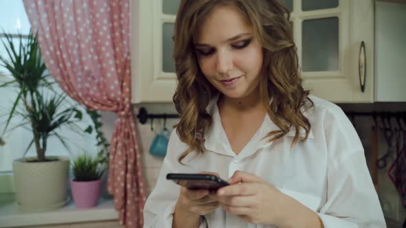 Beautiful Young Woman Home Kitchen alt
