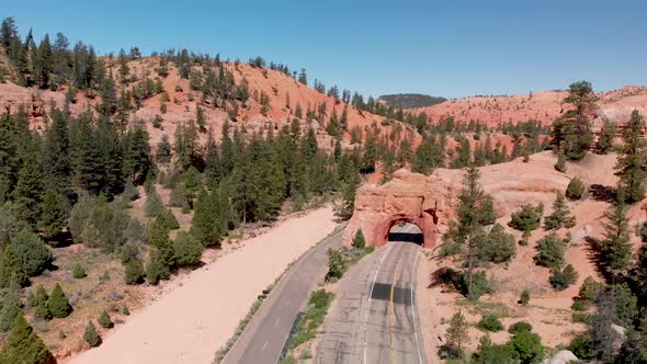 Tunnel Entrance of Red Canyon and Bryce Canyon alt