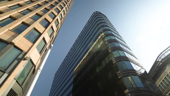 Mirror the Business Center is Removed From the Bottom Up in the Center of Moscow alt