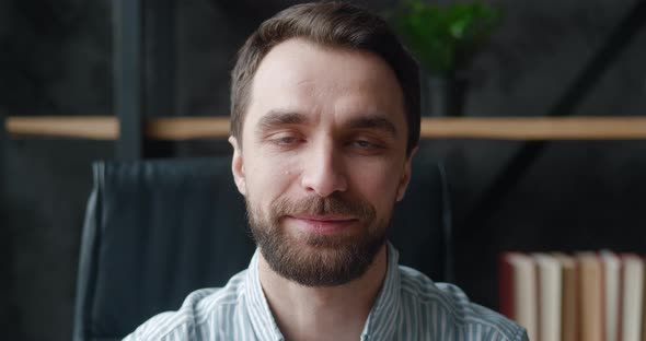 Close Up Face of Smiling Bearded Professional Businessman Looking at Camera alt