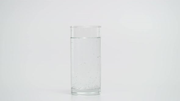 Slow Motion of Water Bubles in Transparent Glass 1000 Fps alt