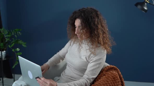 Online Banking Concept alt