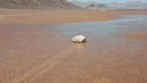 Famous Hottest Spot on Planet Earth. Cinematic Death Valley Nature Background  alt
