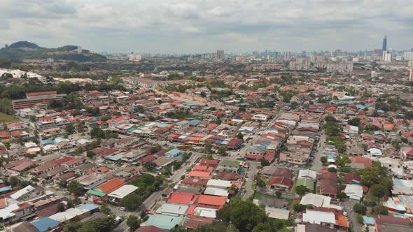 Panorama of All of Kuala Lumpur From the Far Outskirts of the City alt