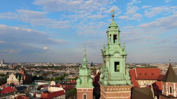Aerial footage of Wawel Royal Castle in Cracow, Krakow, Poland, Polska alt