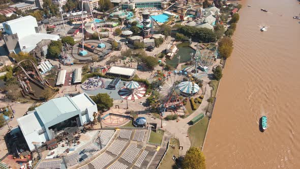 Boat Sailing At Lujan River With El Octogono Stage An Amphitheatre At Costa Park In Tigre, Buenos Ai alt