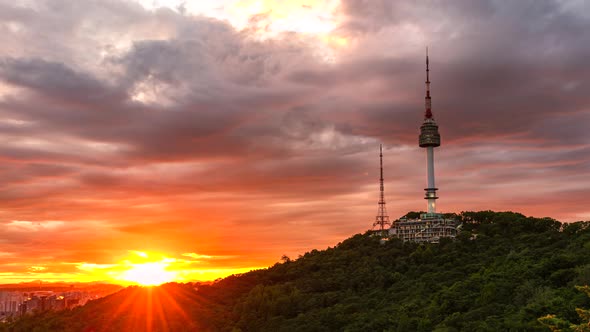 Time Lapse sunset at Namsan Seoul tower in Seoul  South Korea 