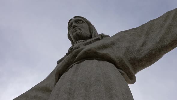 Christ the King Statue (Cristo Rey) in Portugal alt