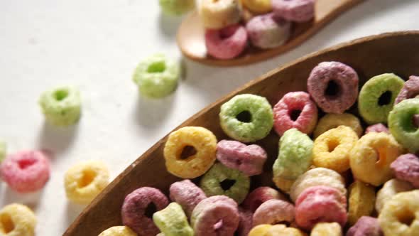 Froot loops in a plate 4k alt