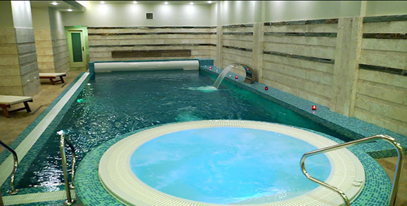 5-Star Swimming Pool alt