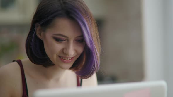 Young Beautiful Brunette Woman Works Home Kitchen Workplace Laptop alt